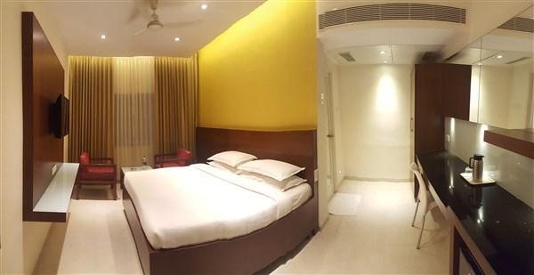 Gayathri Hotels Tirupur Kültér fotó