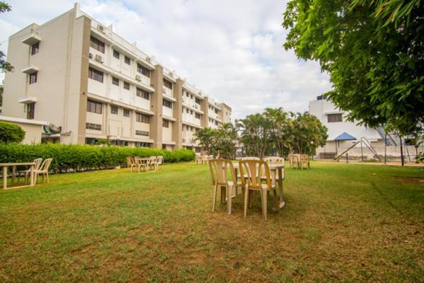 Gayathri Hotels Tirupur Kültér fotó